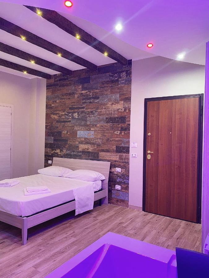 B&B New Paris & Suite Taranto Esterno foto